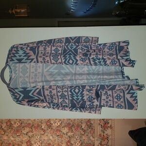 Like New LuLaRoe Caroline Cardigan